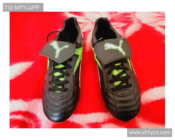 足球鞋袋球星图案设计解析及其背后的品牌文化探索